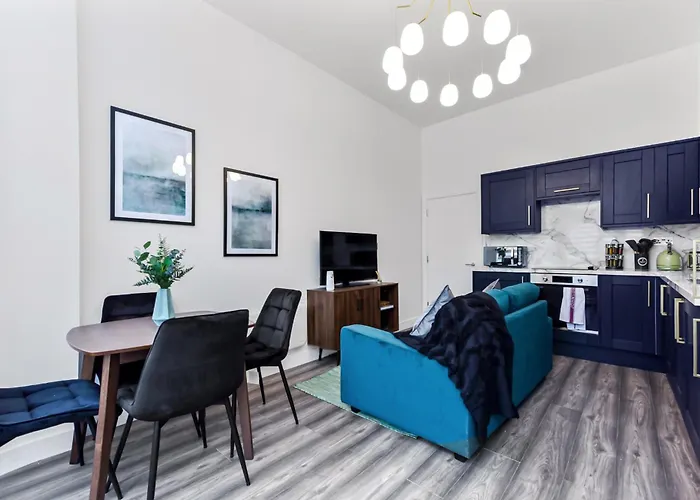 Fabulous One Bedroom Flat With Private Garden