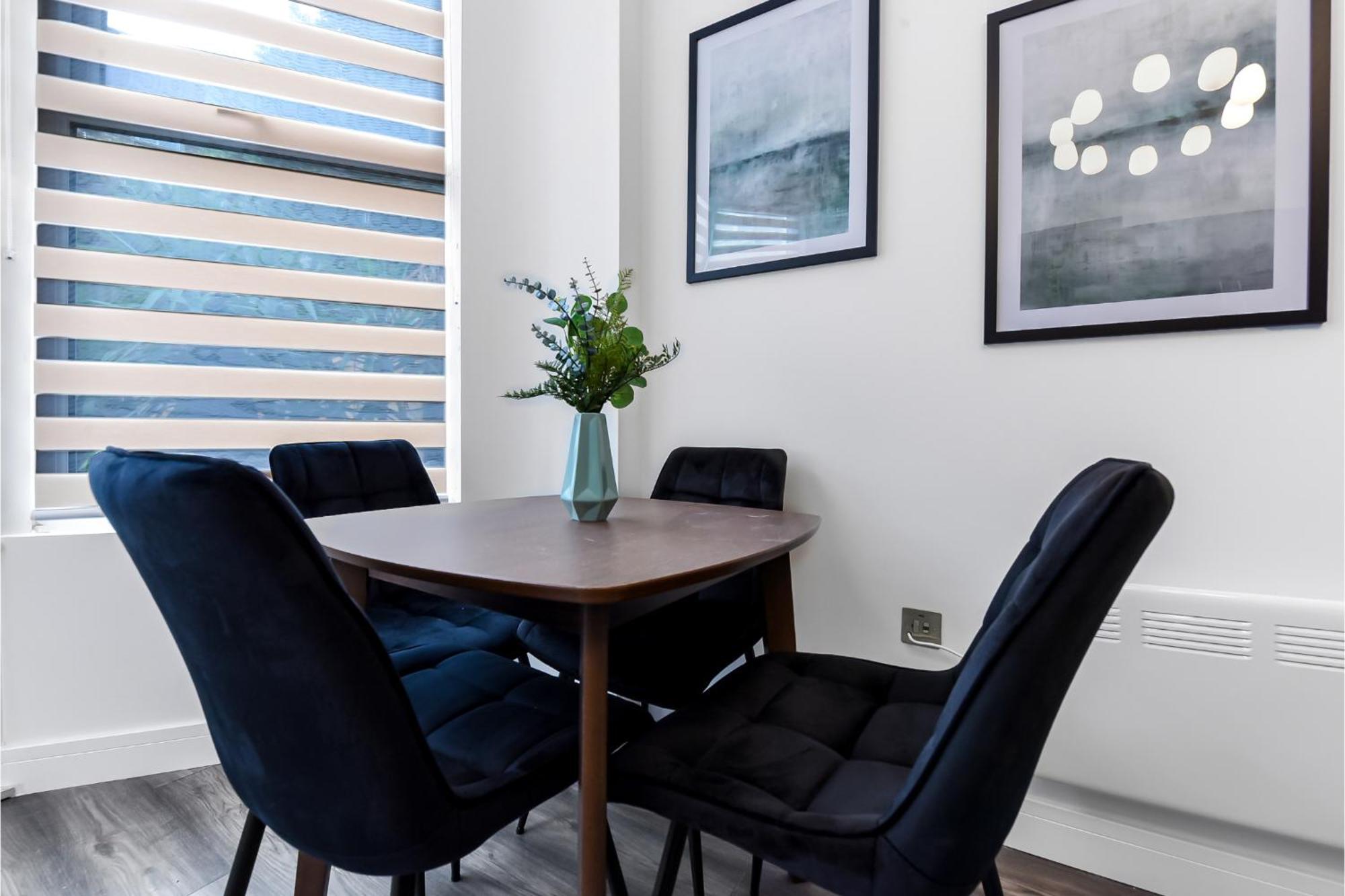 Fabulous One Bedroom Flat With Private Garden Apartment