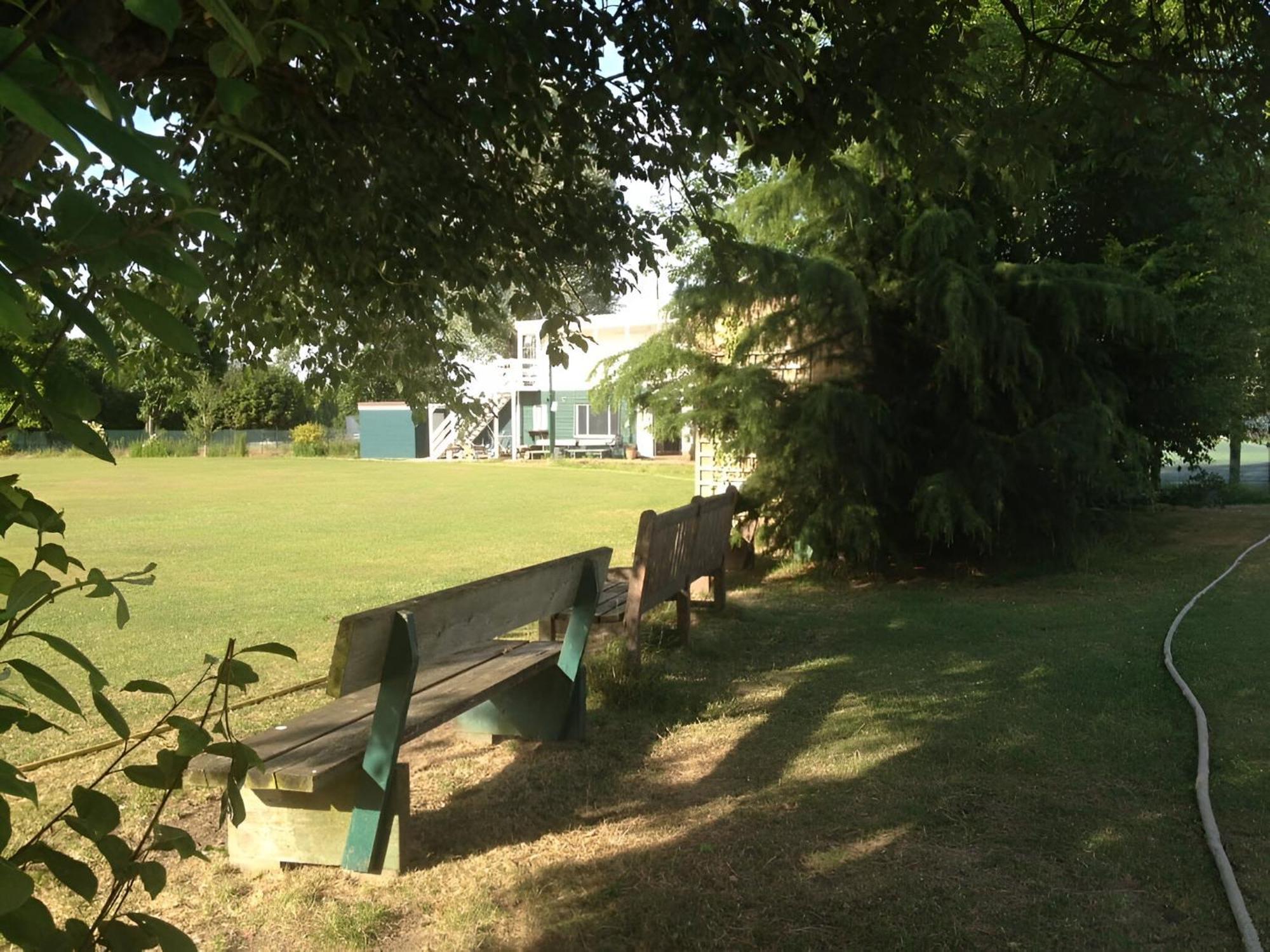 Apartment Fabulous One Bedroom Flat With Private Garden *